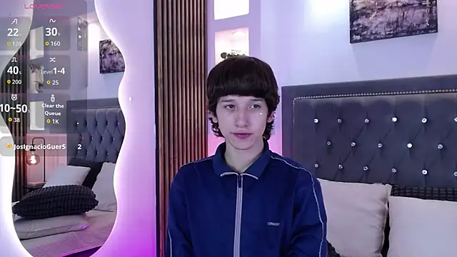 Snapshot of Emo_Boy_ chatting on 04-21-26, 01:42 Emo Boy online show from 04-21-26, 01:42