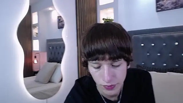 Emo Boy  online show from 04-09-26, 08:26