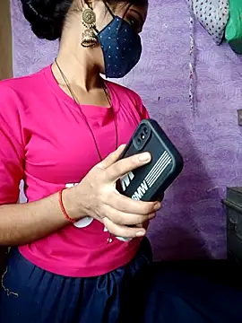 Snapshot of Village_girl99 chatting on 10-14-25, 04:29 Village girl99 online show from 10-14-25, 04:29