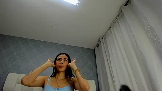 nicollandjhon online show from 11-15-25, 01:31