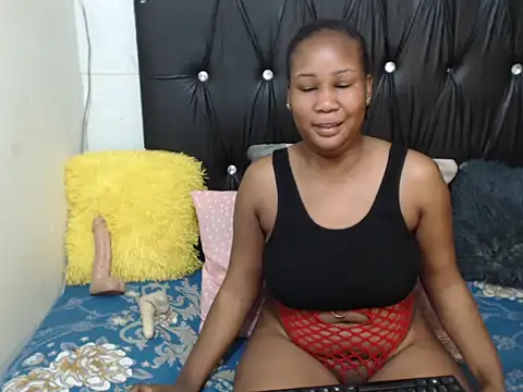 pearlxx20 online show from 06-18-26, 06:02