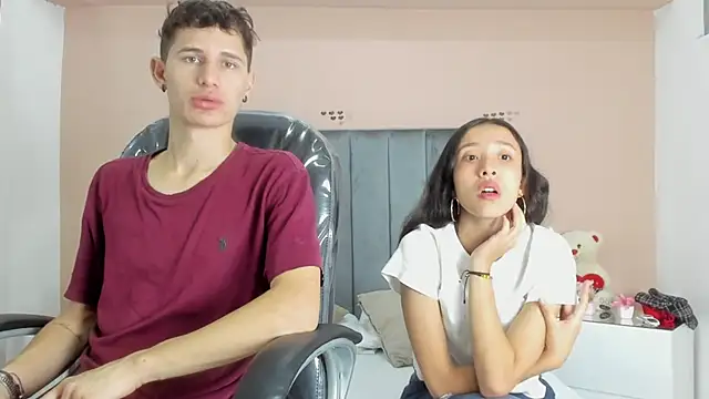 Taylor and exidt online show from 11-12-25, 01:26