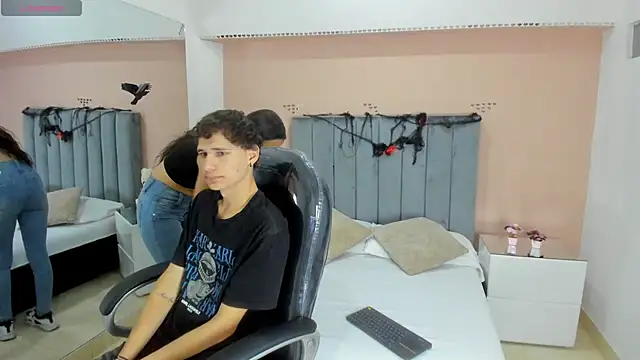 Taylor and exidt online show from 10-31-25, 01:08