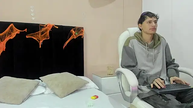 Taylor and exidt online show from 10-23-25, 12:59