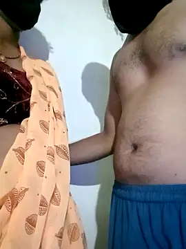 Snapshot of Sexy_Riya_Bhabhi chatting on 10-17-25, 04:53 Sexy Riya Bhabhi online show from 10-17-25, 04:53