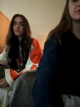 MayaGlow online show from 10-24-25, 06:01