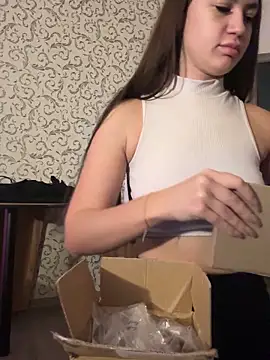 MayaGlow online show from 12-22-25, 07:41