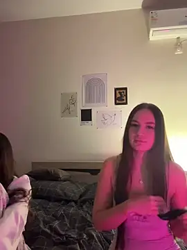 MayaGlow online show from 12-20-25, 05:43