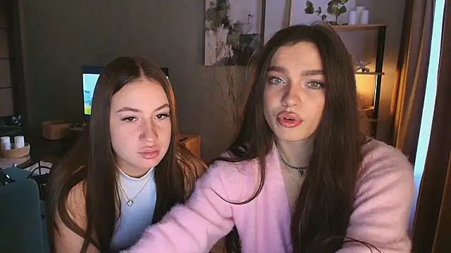 MayaGlow online show from 11-23-25, 05:39