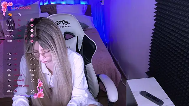 sofiisun online show from 10-24-25, 04:11