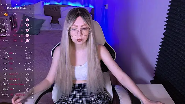 sofiisun online show from 03-10-26, 02:04