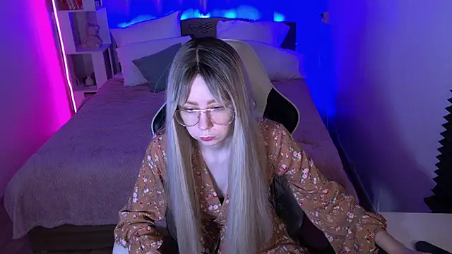 sofiisun online show from 11-04-25, 02:04