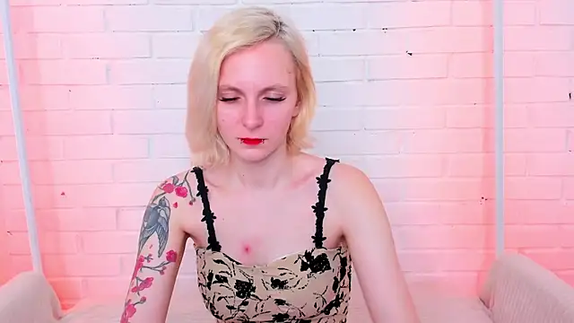 LikiLips online show from 02-18-26, 01:14