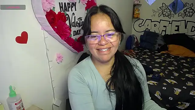 Snapshot of Miss__kendra_ chatting on 06-05-26, 11:27 Miss kendra online show from 06-05-26, 11:27