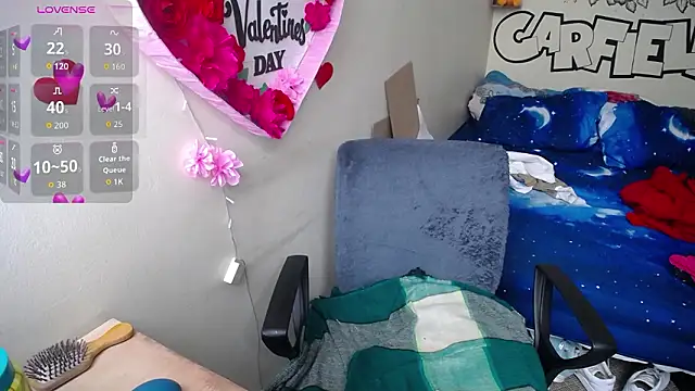 Snapshot of Miss__kendra_ chatting on 03-14-26, 03:18 Miss kendra online show from 03-14-26, 03:18