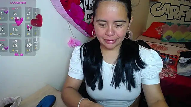 Snapshot of Miss__kendra_ chatting on 03-08-26, 03:04 Miss kendra online show from 03-08-26, 03:04