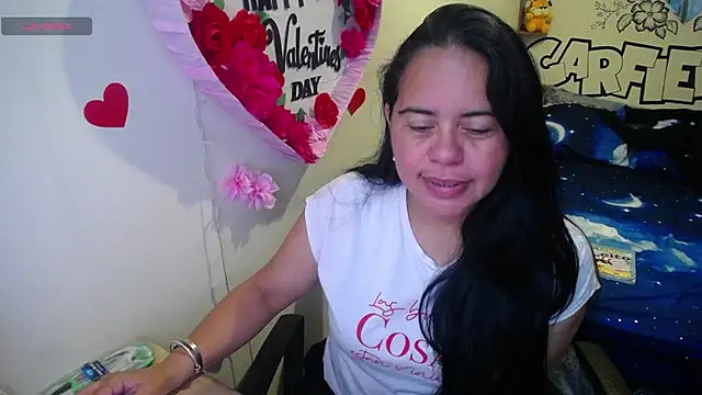 Snapshot of Miss__kendra_ chatting on 04-23-26, 11:27 Miss kendra online show from 04-23-26, 11:27