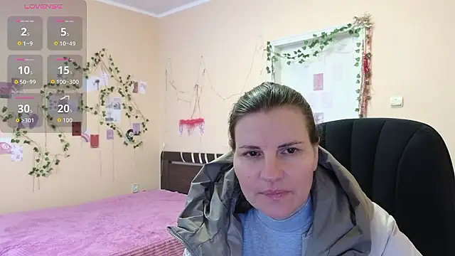 Snapshot of Mirabelle_Velvet chatting on 01-12-26, 06:42 Mirabelle Velvet online show from 01-12-26, 06:42