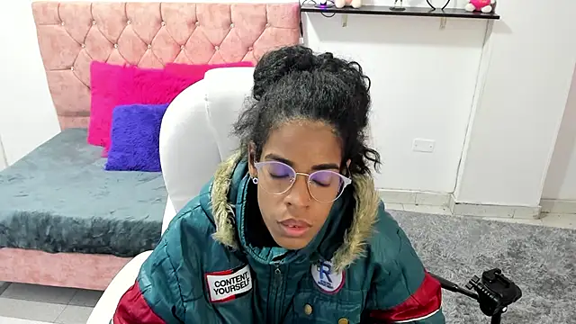 thianahorny online show from 12-04-25, 12:15