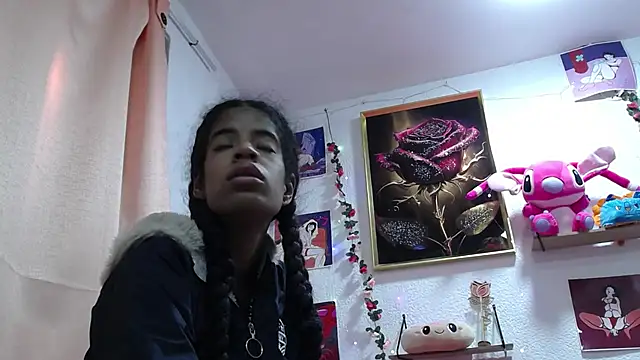 thianahorny online show from 04-28-26, 01:37