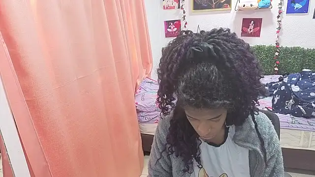 thianahorny online show from 07-14-26, 01:17