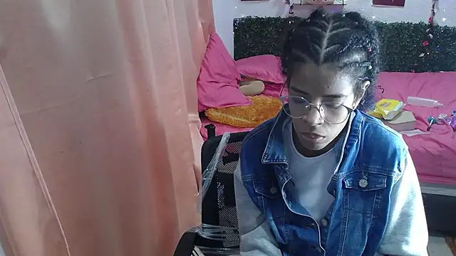 thianahorny online show from 05-25-26, 12:26