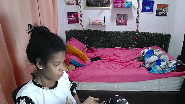 thianahorny online show from 06-03-26, 01:12