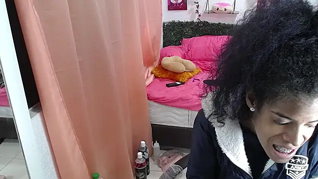 thianahorny online show from 06-01-26, 01:00