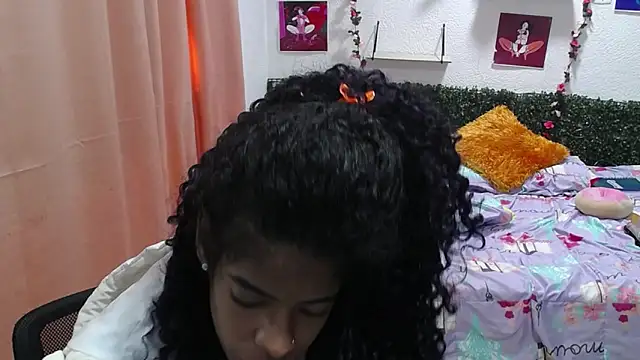 thianahorny online show from 05-09-26, 01:14