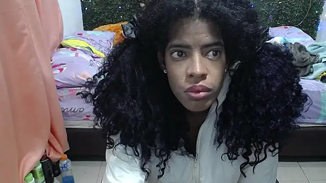 thianahorny online show from 05-12-26, 12:33