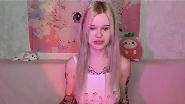 HoneyGold  online show from 12-23-25, 04:01