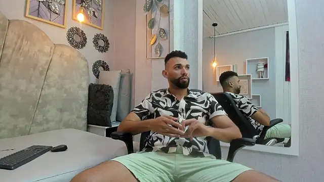 onlymen2025 online show from 10-07-25, 08:43