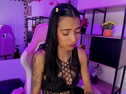 Snapshot of KarlaSlutSkinny__ chatting on 02-05-26, 08:59 KarlaSlutSkinny online show from 02-05-26, 08:59