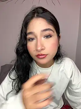 Snapshot of Ariasex_ chatting on 10-11-25, 01:50 Ariasex online show from 10-11-25, 01:50