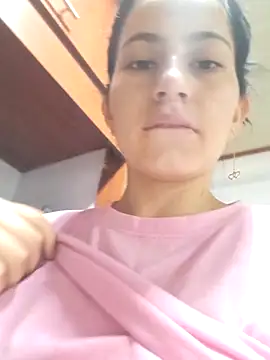 IAM SARAH online show from 10-19-25, 04:32