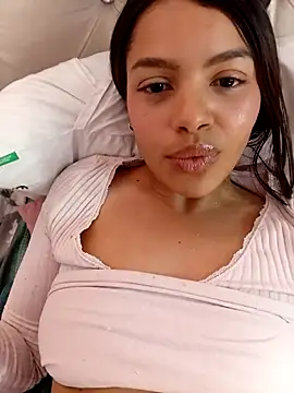 MeganHillss online show from 12-04-25, 08:52