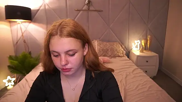 SnowWhiti online show from 11-04-25, 07:50