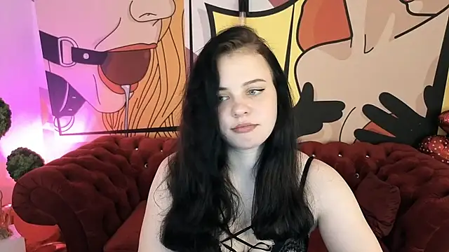 SnowWhiti online show from 03-24-26, 08:20