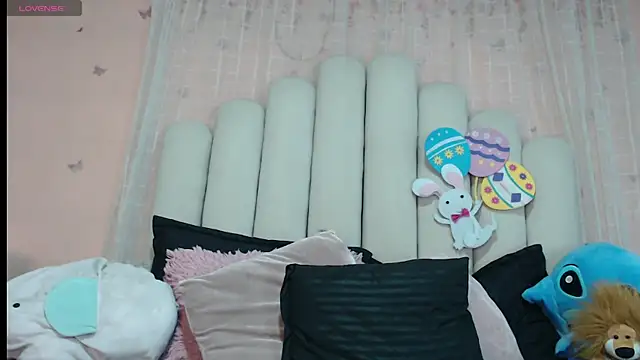 SweetRenata  online show from 02-12-26, 11:32