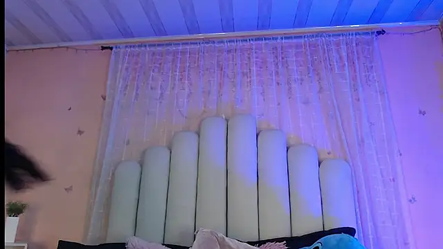 SweetRenata  online show from 02-09-26, 11:30