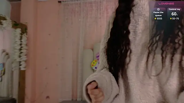 Snapshot of SweetRenata_ chatting on 07-14-26, 11:38 SweetRenata online show from 07-14-26, 11:38