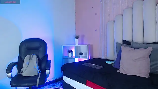 SweetRenata  online show from 01-17-26, 11:25