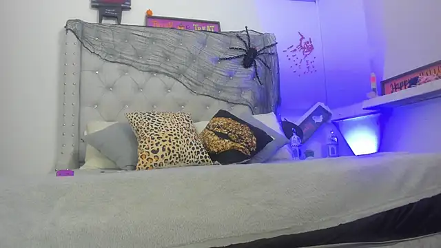 Snapshot of ChocoBunny1 chatting on 10-22-25, 03:28 ChocoBunny1 online show from 10-22-25, 03:28