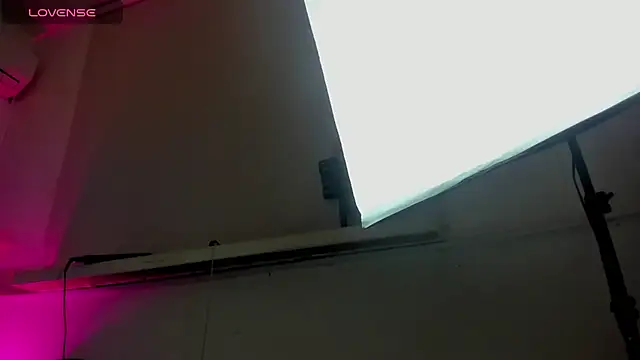 ChocoBunny1 online show from 11-09-25, 04:05