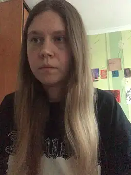 Snapshot of LunaVirelle chatting on 07-18-26, 02:36 LunaVirelle online show from 07-18-26, 02:36