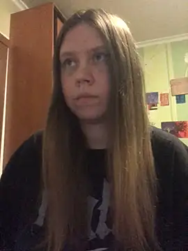 Snapshot of LunaVirelle chatting on 04-22-26, 05:09 LunaVirelle online show from 04-22-26, 05:09