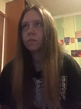 Snapshot of LunaVirelle chatting on 04-18-26, 08:20 LunaVirelle online show from 04-18-26, 08:20