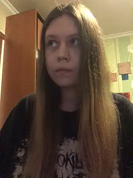 LunaVirelle online show from 03-18-26, 06:31