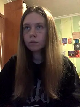 LunaVirelle online show from 10-29-25, 06:29