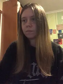 LunaVirelle online show from 10-31-25, 03:30